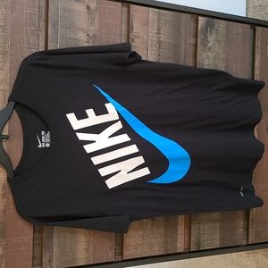 The Nike Tee